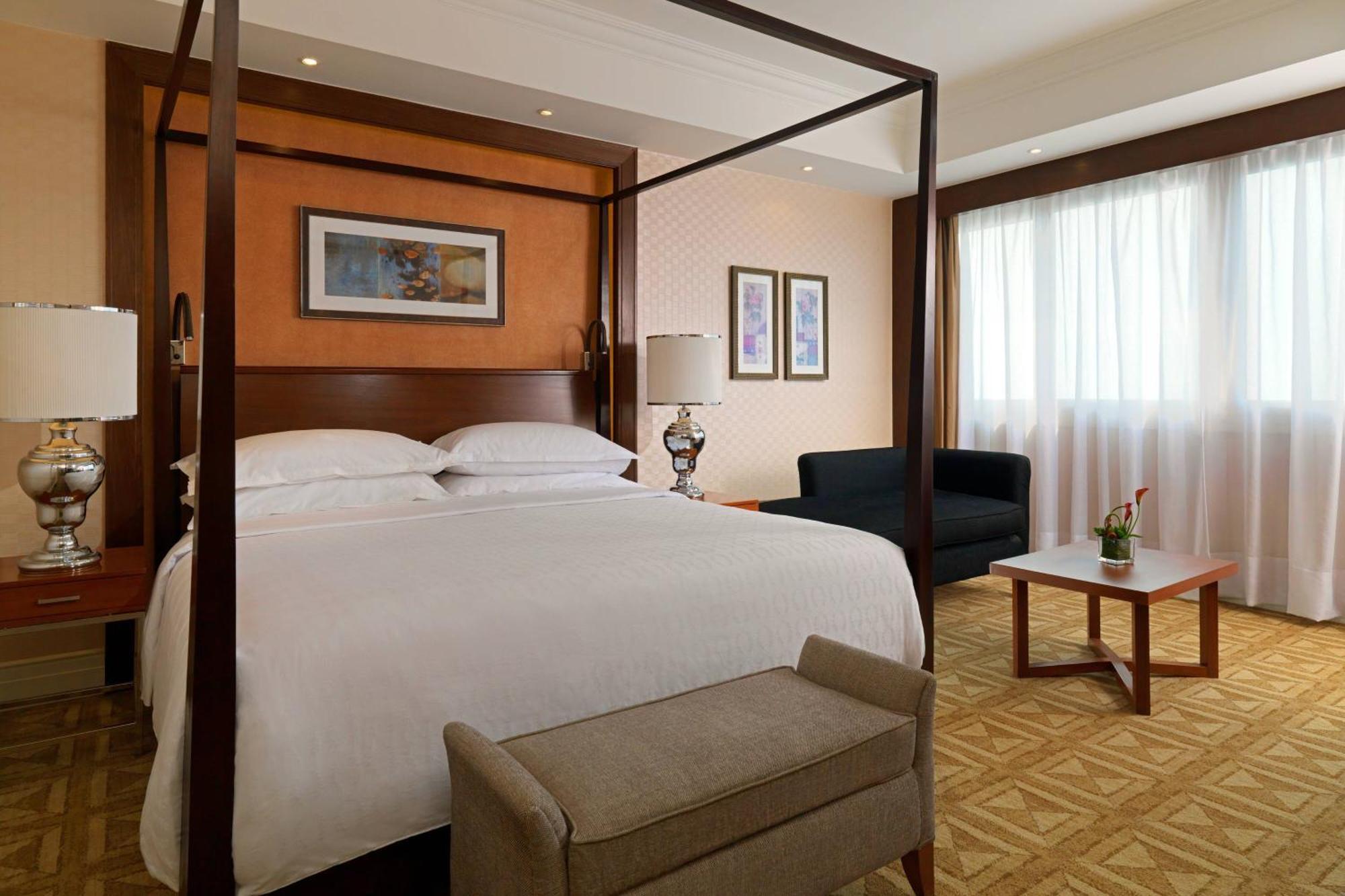 开罗喜来登酒店及赌场 Giza 外观 照片 A guest room at the hotel