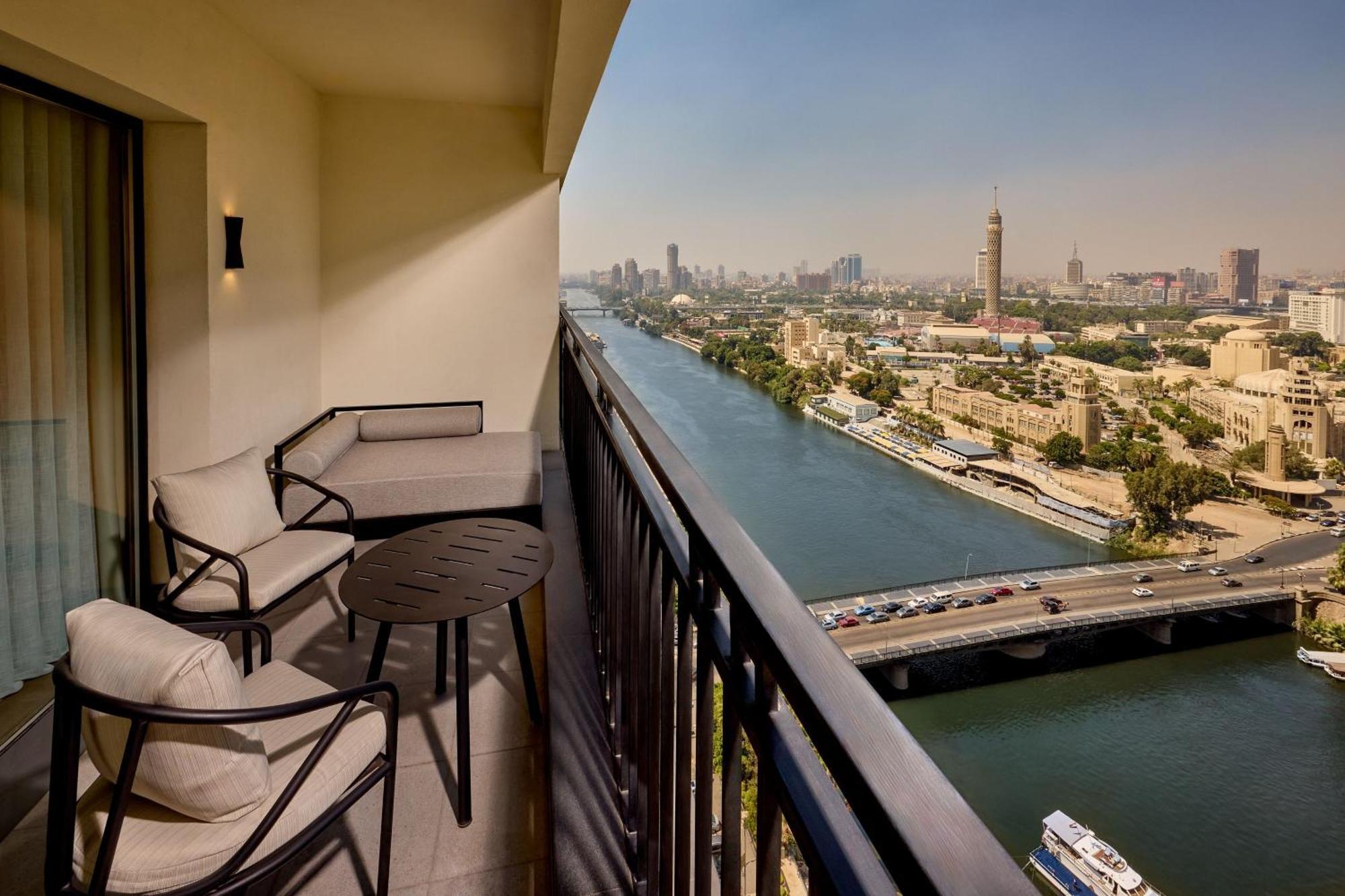 开罗喜来登酒店及赌场 Giza 外观 照片 View of the Nile from the Four Seasons Hotel, Cairo